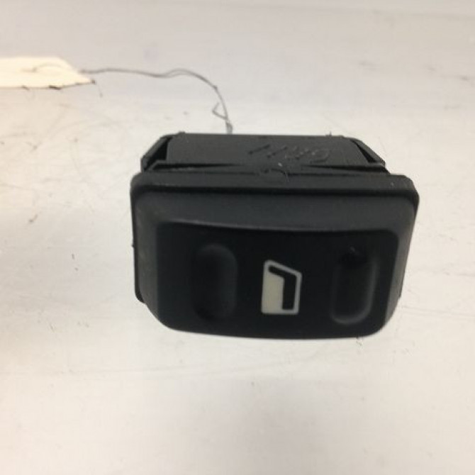 Commande lève-glace porte avant gauche occasion CITROEN XSARA Phase 1 02-1998->09-2000 1.9 D 00006552TA 1