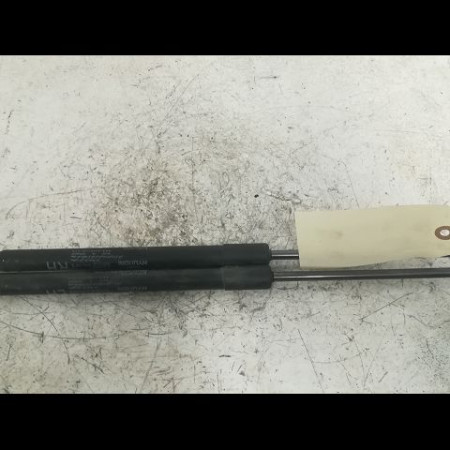 Verin droit hayon occasion HYUNDAI I 20 I Phase 1 04-2009->06-2012 1.2i 78ch