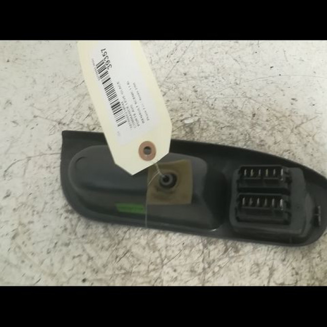 Commande lève-glace porte avant gauche occasion RENAULT SCENIC I Phase 2 08-1999->06-2003 1.6i 107ch 7700432963 2