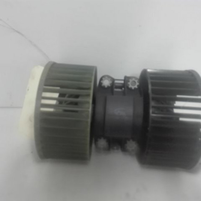 Ventilateur de chauffage occasion B.M.W. SERIE 3 III Phase 1 01-1991->04-1998 328i 64118390208 1