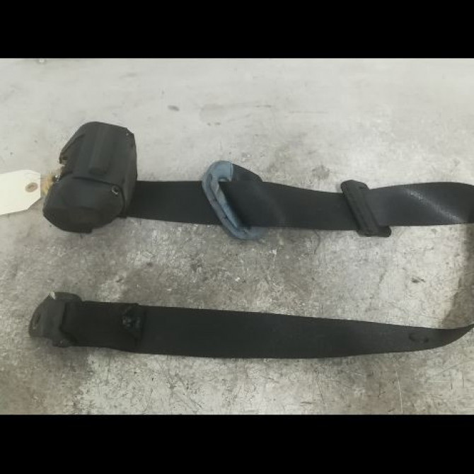 Ceinture arrière gauche occasion FORD FIESTA IV Phase 1 09-1995->09-1999 1.25i 1107634 1