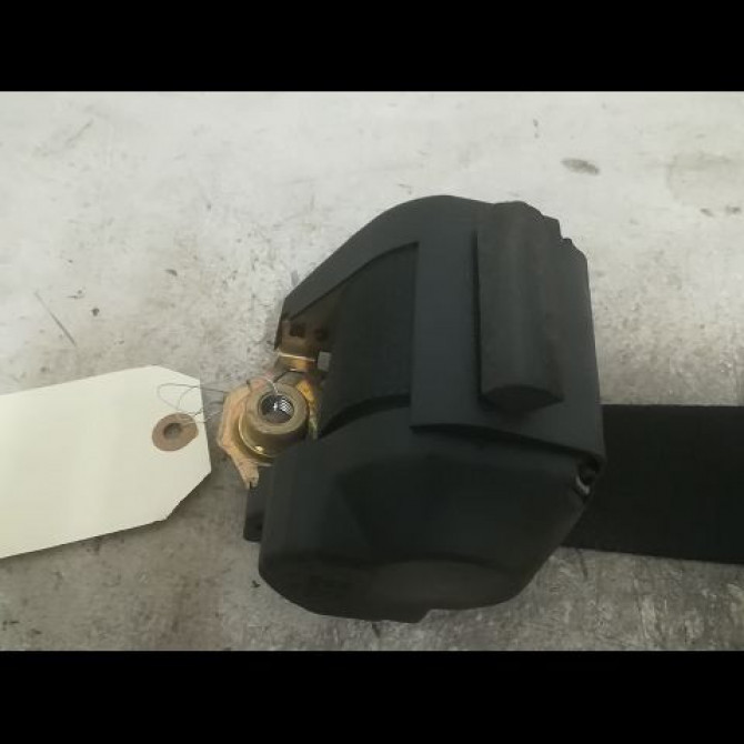 Ceinture arrière gauche occasion FORD FIESTA IV Phase 1 09-1995->09-1999 1.25i 1107634 2