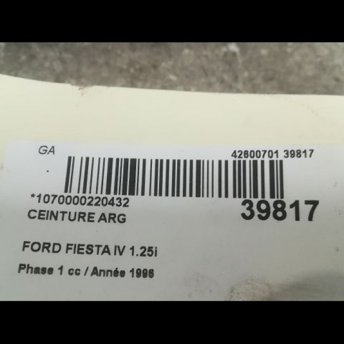 Ceinture arrière gauche occasion FORD FIESTA IV Phase 1 09-1995->09-1999 1.25i 1107634 4