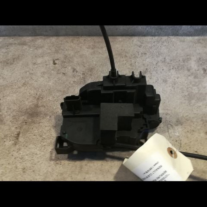 Serrure porte arg occasion RENAULT CLIO III phase 1 ESTATE 01-2008->03-2009 1.5 DCI 85ch 8200300128 2