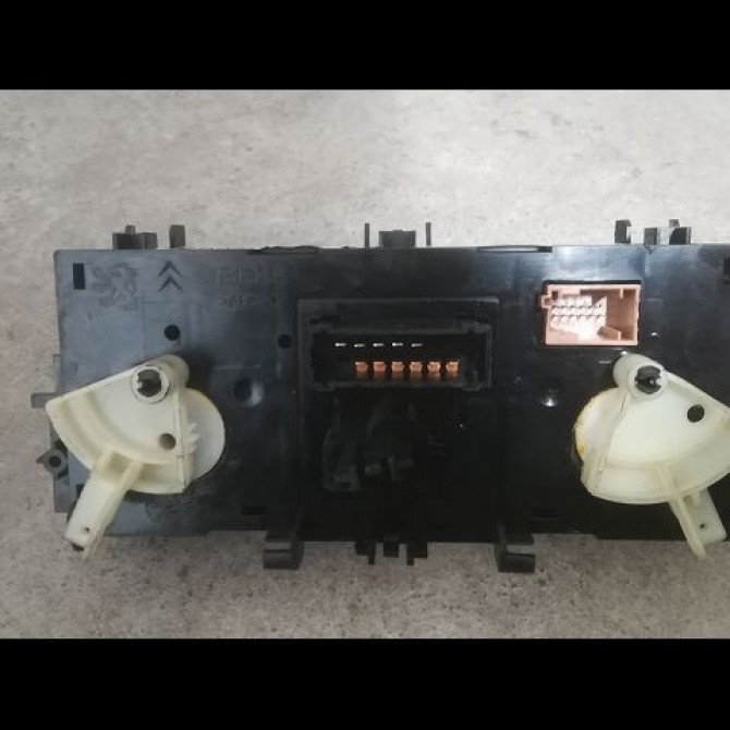 Commande de chauffage occasion CITROEN C3 II Phase 2 03-2013->12-2016 1.4 HDi 70ch 9675399880 2
