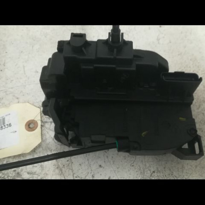 Serrure porte ard occasion RENAULT LAGUNA III Phase 1 10-2007->10-2010 1.5 DCI 825000003R 3