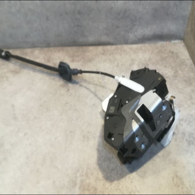 Serrure porte avg occasion FORD FIESTA VI Phase 1 10-2008->11-2012 1.4 TDCI 70ch 2055304 1