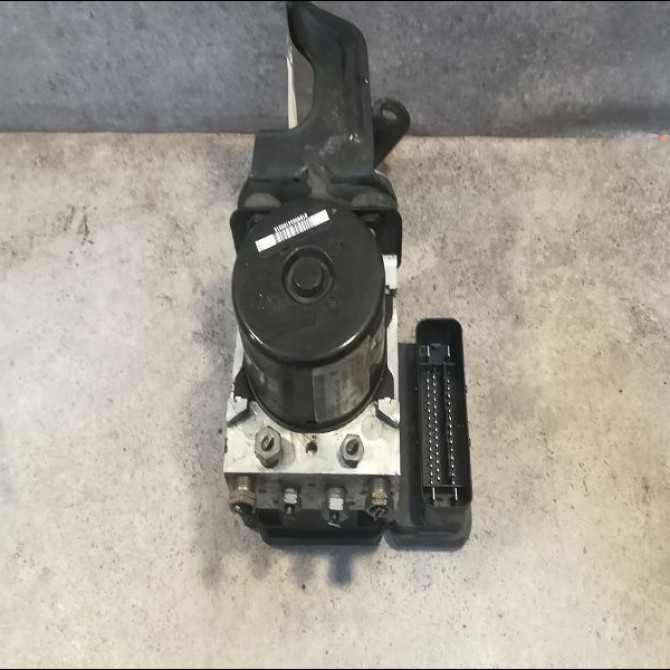 Unité hydraulique ABS occasion FORD FIESTA VI Phase 1 10-2008->11-2012 1.4 TDCI 70ch 1812481 2