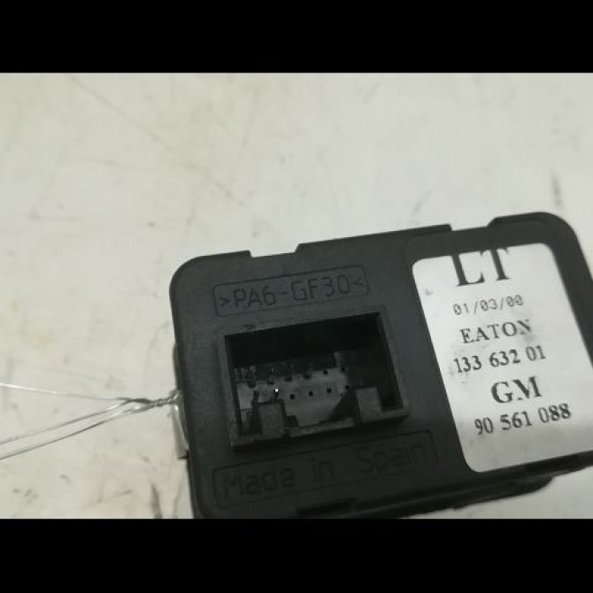 Commande lève-glace porte avant gauche occasion OPEL ASTRA II Phase 1 04-1998->09-2004 1.7 16v DTI 75ch 9100301 3