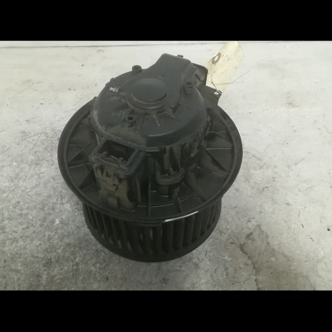 Ventilateur de chauffage occasion FORD FIESTA VI Phase 1 10-2008->11-2012 1.4 TDCI 68ch 1790329 1