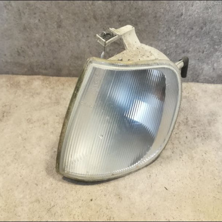 Clignotant gauche occasion VOLKSWAGEN POLO III Phase 1 10-1994->11-1999 1.6 6N0953041E