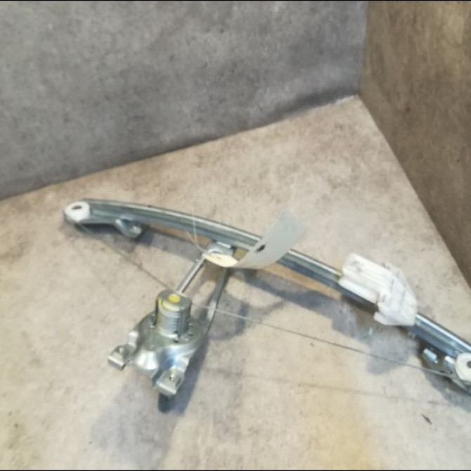 Mecanisme leve-glace arrière gauche occasion VOLKSWAGEN POLO III Phase 1 10-1994->11-1999 1.6 6N4839401A 2