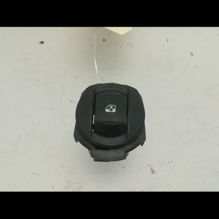 Commande lève-glace porte avant droite occasion RENAULT VELSATIS Phase 1 01-2002->04-2005 2.2 DCI 150ch
