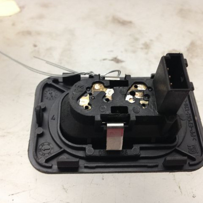 Commande lève-glace porte avant droite occasion OPEL MERIVA I Phase 2 01-2006->09-2010 1.3 CDTI 75ch 24411032 2