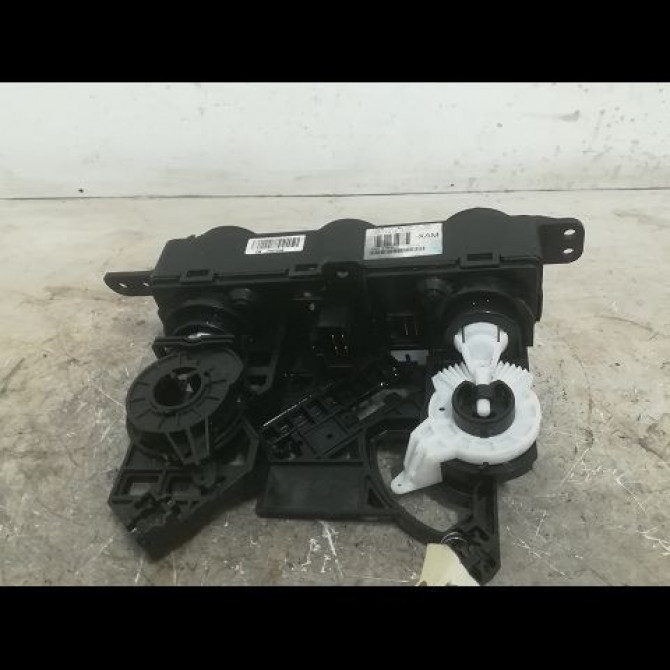 Commande de chauffage occasion KIA PICANTO II Phase 1 07-2011->... 1.0 69ch 972501Y100EQ 2