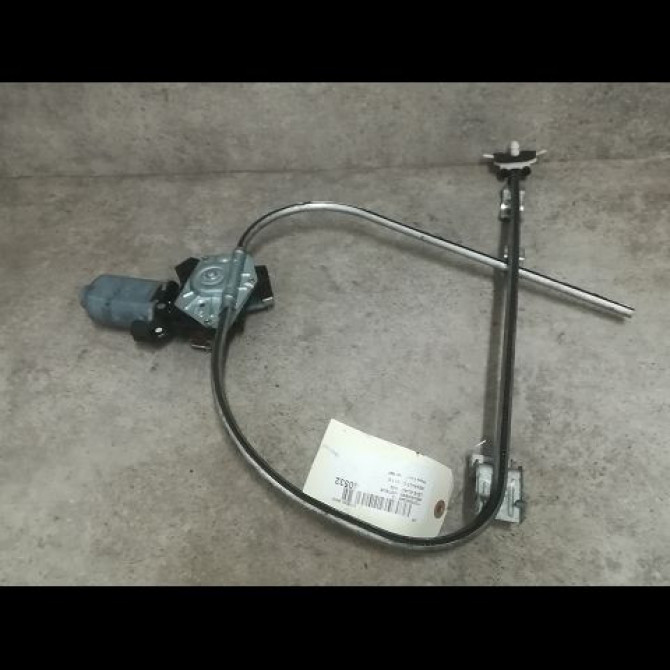 Mecanisme+moteur leve-glace avg occasion RENAULT CLIO I Phase 3 03-1996->08-1998 1.2 7700799475 2