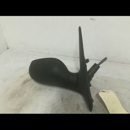 Retroviseur exterieur manuel droit occasion RENAULT CLIO II Phase 1 03-1998->06-2001 1.9 D 8200042362