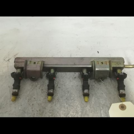 Rampe injection occasion NISSAN MICRA III Phase 2 11-2005->11-2007 1.2i 65ch 17520AX01A