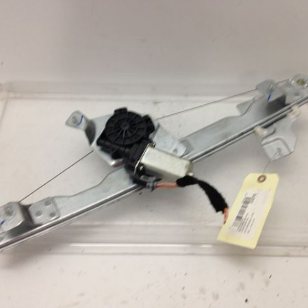 Mecanisme + moteur lève-glace avant droit occasion DACIA SANDERO I Phase 1 06-2008->10-2012 1.2 16v 75ch 8200733828