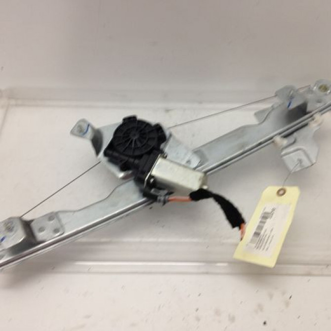 Mecanisme + moteur lève-glace avant droit occasion DACIA SANDERO I Phase 1 06-2008->10-2012 1.2 16v 75ch 8200733828 1