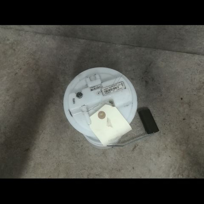 Pompe à carburant immergée occasion RENAULT TWINGO II Phase 1 06-2007->11-2011 1.2i 16v 75ch 8200368239 2