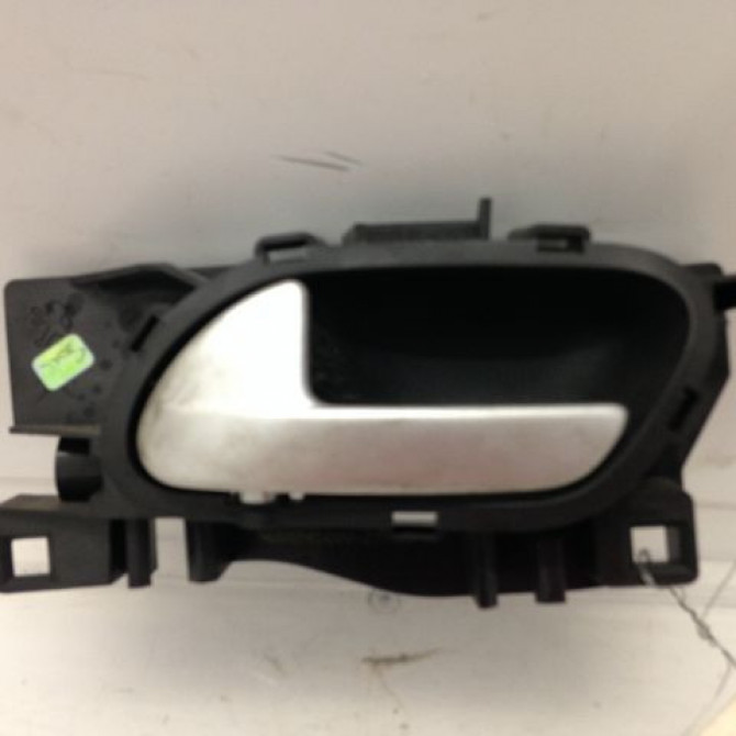Poignee int porte arg occasion PEUGEOT 207 Phase 1 04-2006->06-2013 9143L8 1