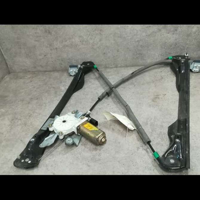 Mecanisme + moteur lève-glace avant droit occasion FORD FOCUS I Phase 1 10-1998->09-2004 1.8 TDDI 90ch 1331616 1
