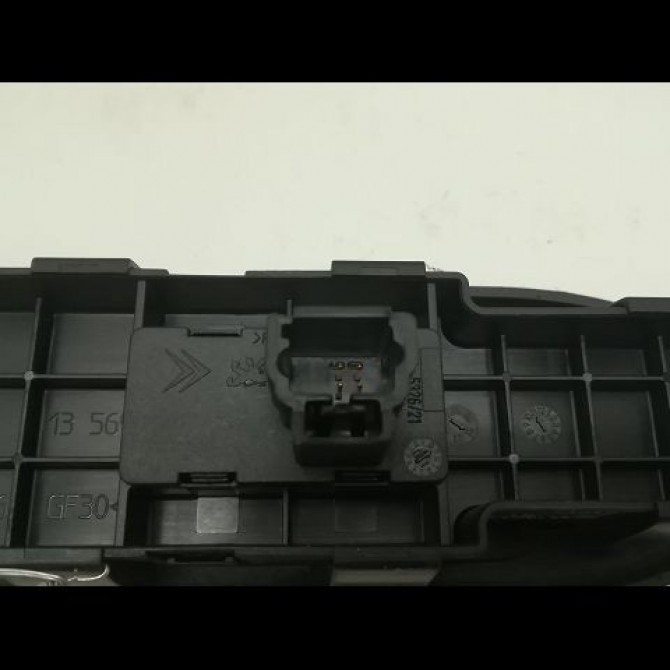 Commande lève-glace porte avant droite occasion PEUGEOT 307 Phase 1 04-2001->06-2005 2.0 HDI 110ch 3