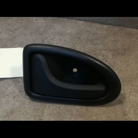 Poignee int porte arg occasion RENAULT CLIO II Phase 2 06-2001->07-2006 1.2 16v 8200667104