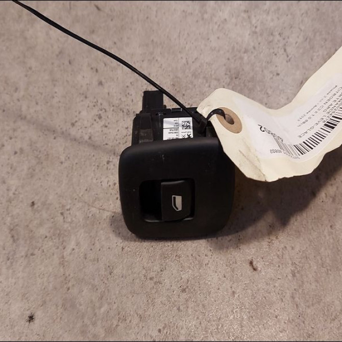 Commande leve-glace porte arrière gauche occasion CITROEN C3 II Phase 2 03-2013->12-2016 1.0 68ch 98012514XT 1