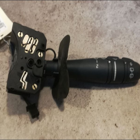 Commande essuie glace occasion RENAULT SCENIC I Phase 1 09-1996->08-1999 1.6i 90ch 7701047263