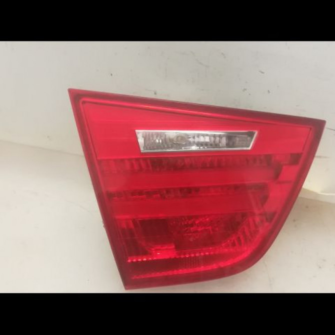 Feu arrière interieur gauche occasion B.M.W. SERIE 3 V Phase 2 09-2008->12-2011 318d 63217289433 1