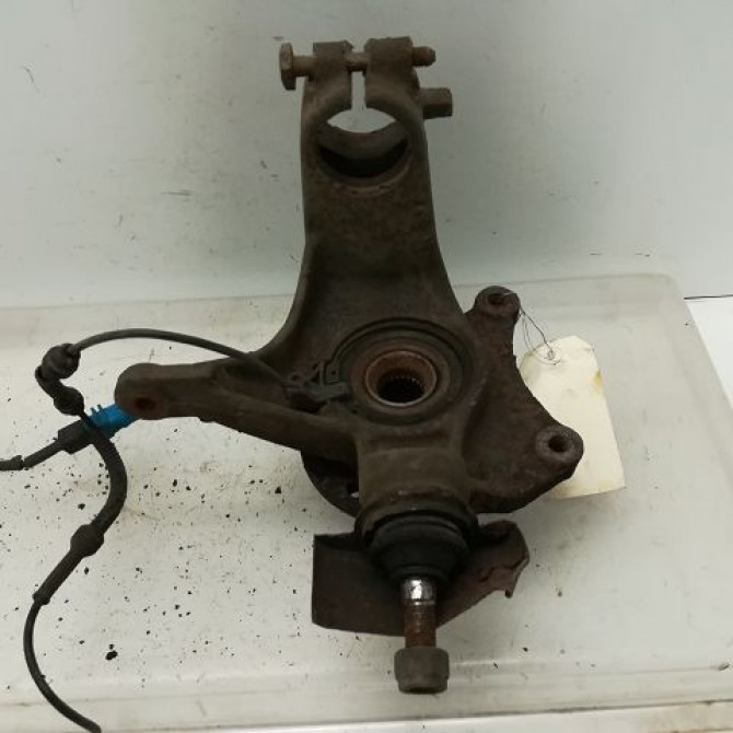 Moyeu avg occasion CITROEN C5 I Phase 1 03-2001->09-2004 2.2 HDi 330775 3