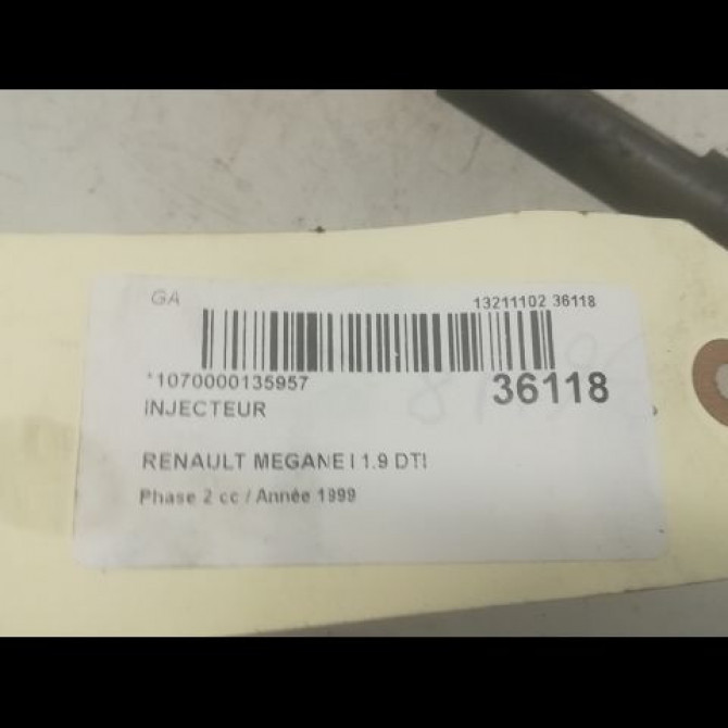 Injecteur occasion RENAULT MEGANE I Phase 2 03-1999->06-2003 1.9 DTI 7700112880 3