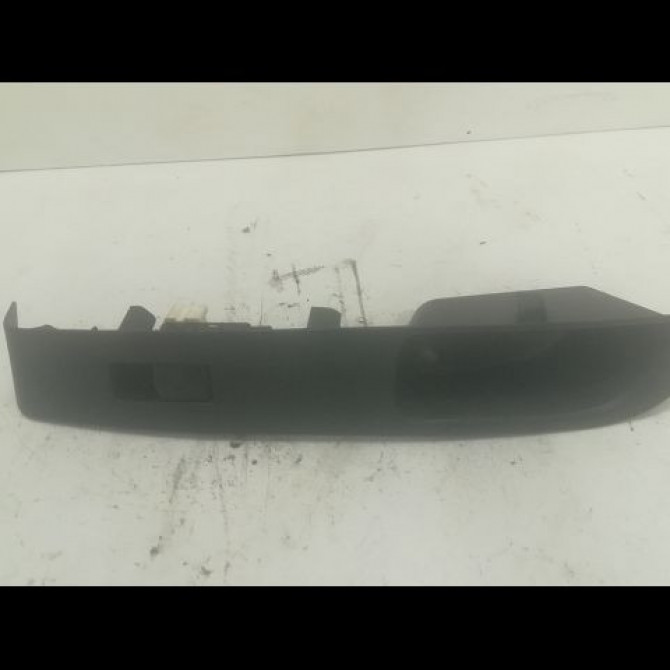 Commande lève-glace porte avant droite occasion NISSAN MICRA III Phase 3 11-2007->11-2010 1.5 DCI 90ch 254111VX0A 1