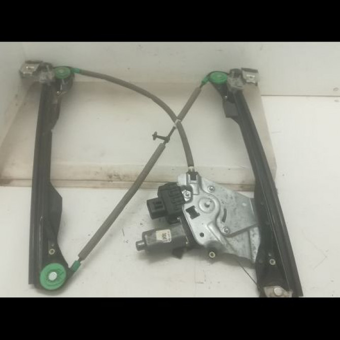Mecanisme + moteur lève-glace avant droit occasion FORD FOCUS I Phase 1 10-1998->09-2004 1.8 TDDI 90ch 1331616 2