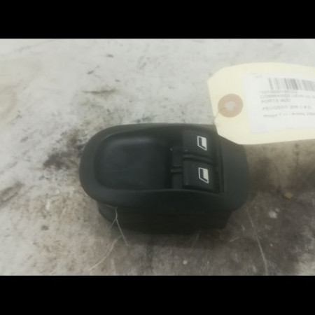 Commande lève-glace porte avant droite occasion PEUGEOT 206 Phase 1 09-1998->03-2009 1.9 D