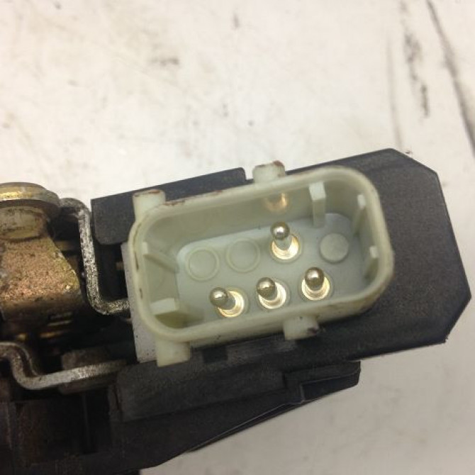 Serrure porte arg occasion B.M.W. SERIE 5 IV Phase 2 07-2000->07-2003 530d 51228125671 4