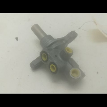 Maitre cylindre occasion RENAULT TWINGO III Phase 1 06-2014->... 1.0 SCE 12v 70ch