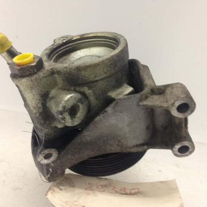Pompe direction assistee occasion RENAULT ESPACE III Phase 1 12-1996->09-2002 2.2 DT 7700875710 3