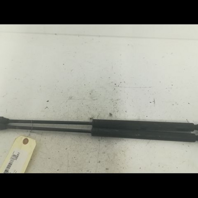 Verin droit hayon occasion RENAULT CLIO I Phase 2 03-1994->03-1996 1.9 D 7700800311 1