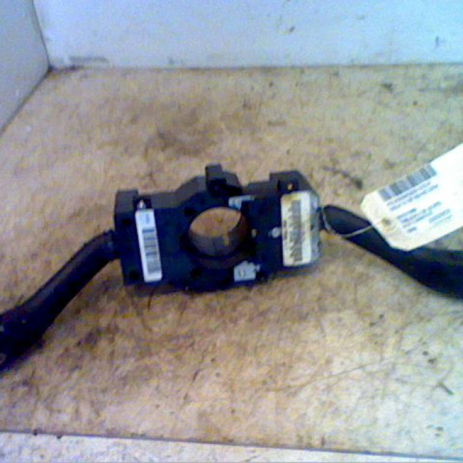 Bloc commodos occasion VOLKSWAGEN GOLF IV GOLF IV Phase 1 1998-01-01->2005-06-30 1