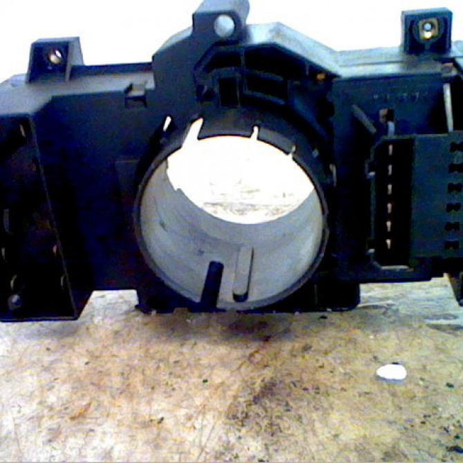 Bloc commodos occasion VOLKSWAGEN GOLF IV GOLF IV Phase 1 1998-01-01->2005-06-30 4