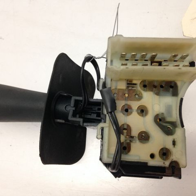 Commande essuie glace occasion RENAULT SCENIC I Phase 1 09-1996->08-1999 7701047263 3