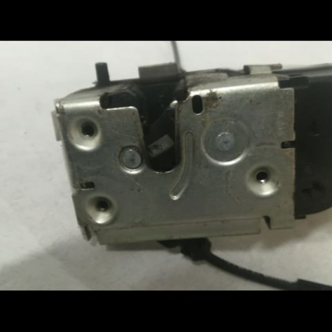 Serrure porte ard occasion RENAULT SCENIC II Phase 2 09-2006->04-2009 1.5 DCI 105ch 8200119332 2