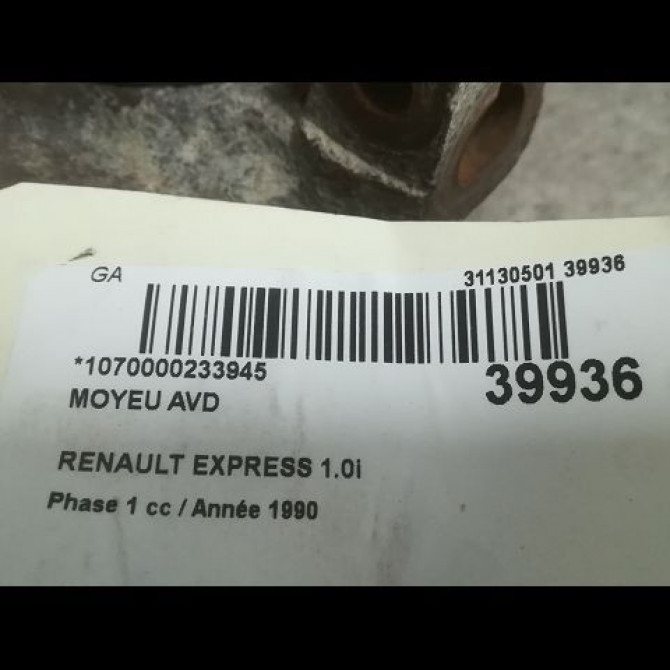 Moyeu avd occasion RENAULT EXPRESS Phase 1 11-1985->09-1994 1.0i 37ch 3