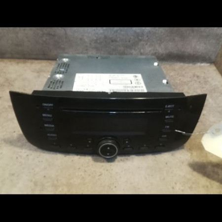 Autoradio occasion FIAT PUNTO EVO III Phase 1 10-2009->12-2013 1.3 MULTIJET 75ch 735535440