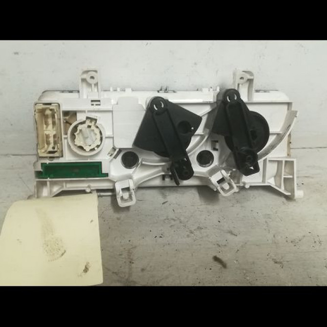 Commande de chauffage occasion RENAULT CLIO CAMPUS II Phase 1 07-2006->07-2009 1.5 DCI 65ch 2