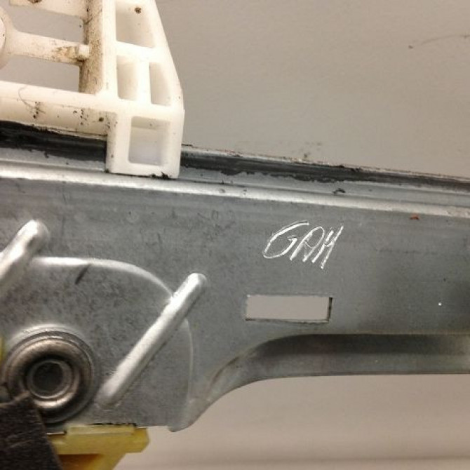 Mecanisme + moteur lève-glace avant droit occasion CITROEN XSARA PICASSO Phase 1 12-1999->02-2004 2.0 HDi 90ch 00009222F9 2