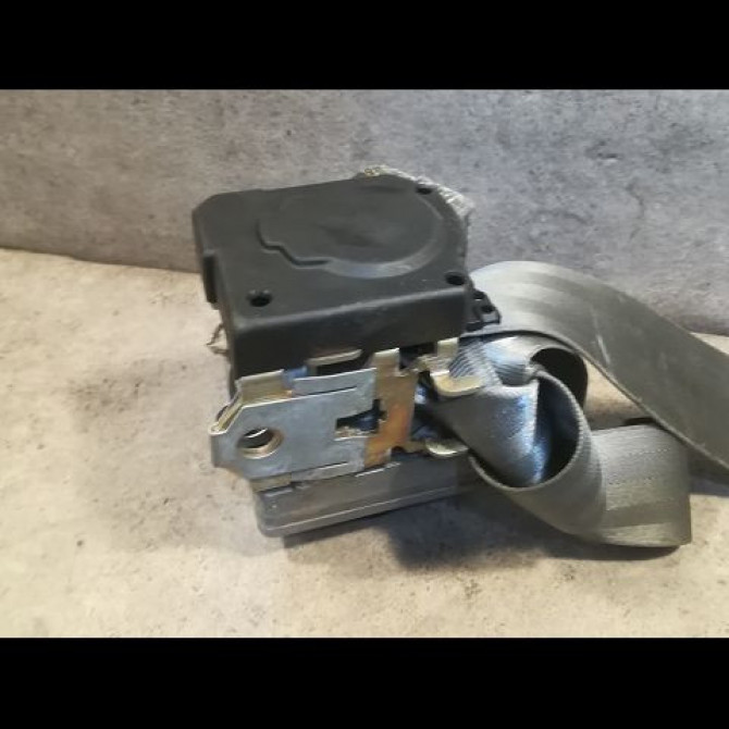 Ceinture arrière droite occasion VOLKSWAGEN PASSAT IV Phase 2 10-2000->03-2005 3B5857806DHCQ 3